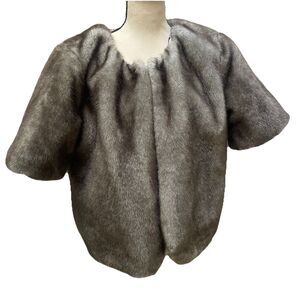 Simply Vera Vera Wang Faux Fur Jacket Medium Gray Cropped Short Sleeve Mob Wife